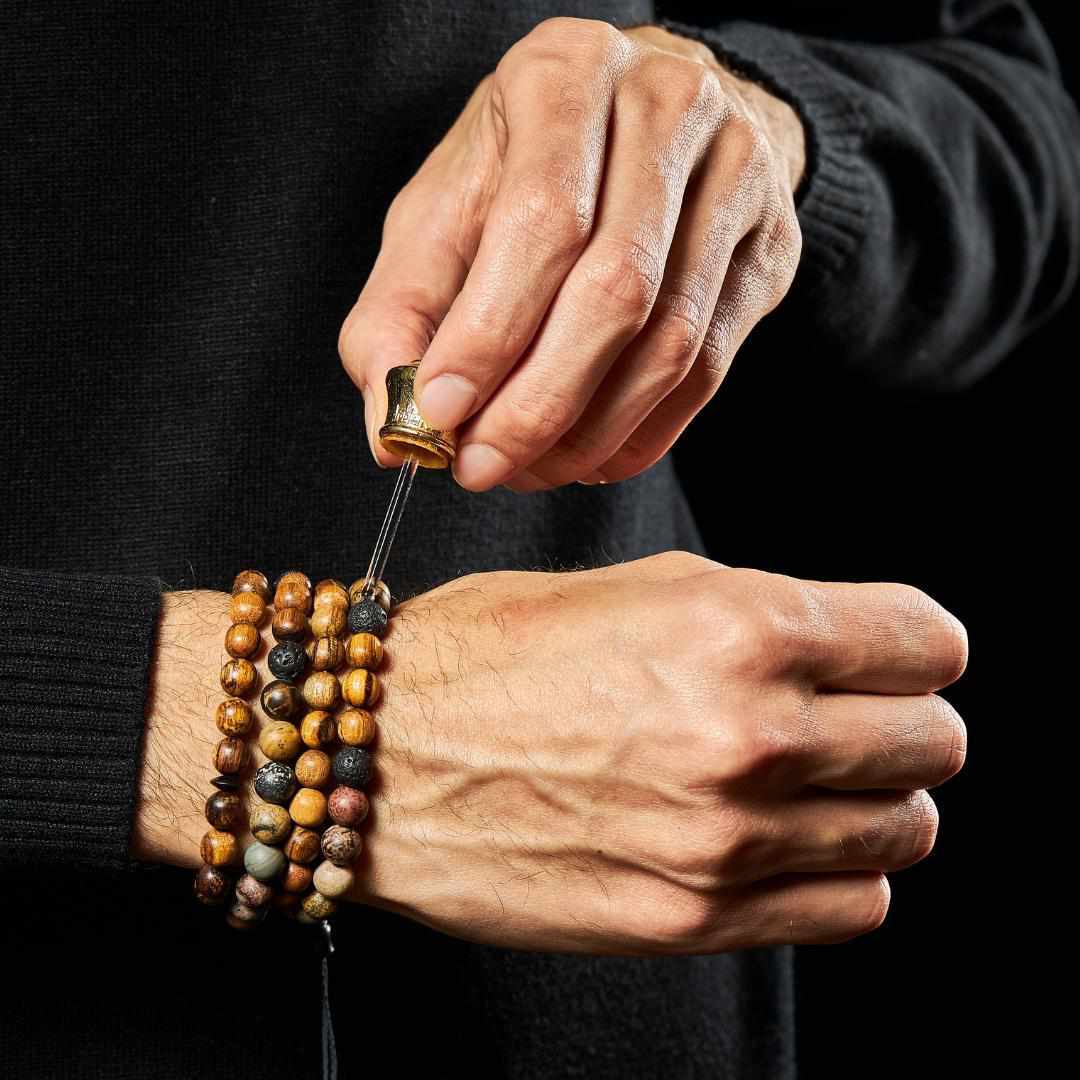 سوار مسبحة المرافق