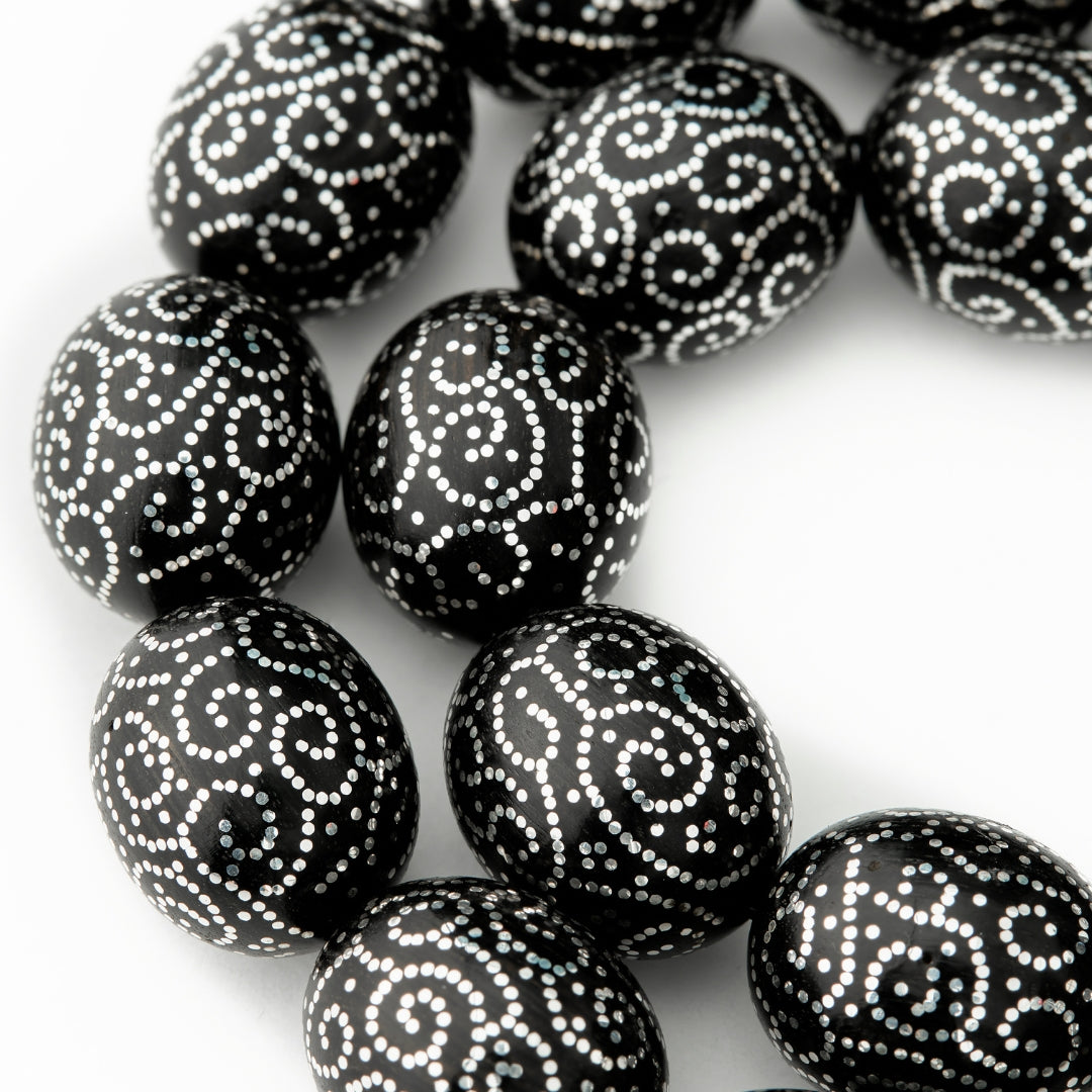 The Serene Spirals Masterclass Misbaha- Ebony and Fine Silver (999) : 33 Beads, 13mm